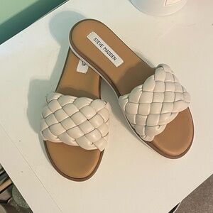 Steve Madden Women's Cream Slide Sandals
